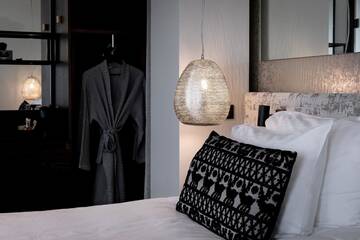 Фото номера Полулюкс «Арктик» в пентхаусе с террасой Отель Lapland Hotels Bulevardi г. Хельсинки 7