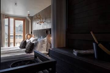 Фото номера Номер Делюкс «Мистик» с балконом Отель Lapland Hotels Bulevardi г. Хельсинки 3