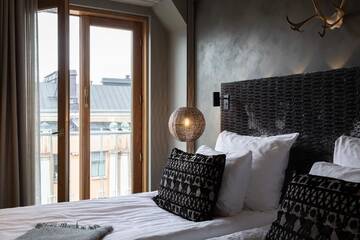 Фото номера Номер Делюкс «Мистик» с балконом Отель Lapland Hotels Bulevardi г. Хельсинки 5