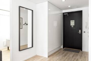 Фото номера Просторный номер-студио Апарт-отели Hiisi Homes Helsinki Haaga г. Хельсинки 9
