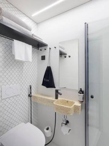 Фото номера Двухместный номер «Смарт» с 1 кроватью Отель VALO Hotel Helsinki г. Хельсинки 9