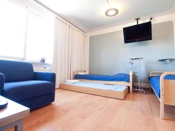 Фото номера Стандартный трехместный номер с общей ванной комнатой Хостелы Eurohostel г. Хельсинки 5