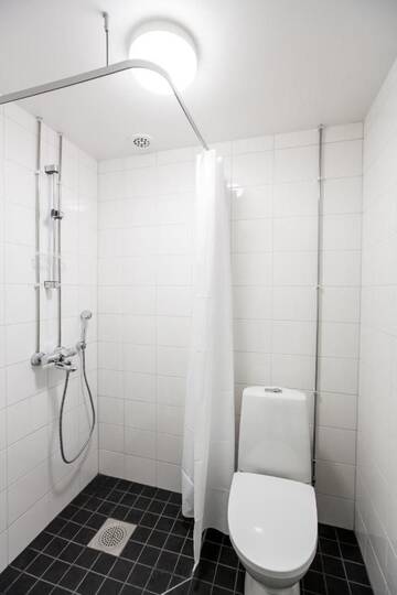 Фото номера Стандартный одноместный номер Апарт-отели Forenom Aparthotel Helsinki Herttoniemi г. Хельсинки 2