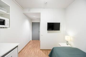 Фото номера Стандартный одноместный номер Апарт-отели Forenom Aparthotel Helsinki Herttoniemi г. Хельсинки 4