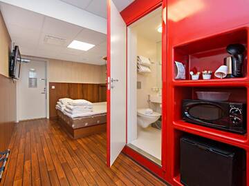 Фото номера Двухместный номер с 1 кроватью Отель Omena Hotel Helsinki City Centre г. Хельсинки 6