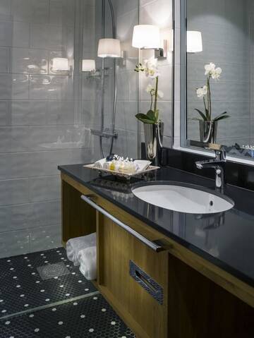 Фото номера Трехместный номер Отель Hotel Lilla Roberts г. Хельсинки 4