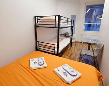 Фото номера Семейный номер с общей ванной комнатой Хостелы CheapSleep Hostel Helsinki г. Хельсинки 3