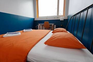 Фото номера Двухместный номер с 1 кроватью и общей ванной комнатой Хостелы CheapSleep Hostel Helsinki г. Хельсинки 7
