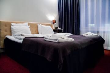 Фото номера Номер с кроватью размера «queen-size» Отель Hotel Midpoint Helsinki г. Хельсинки 8