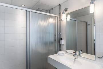 Фото номера Стандартный двухместный номер с 1 кроватью Отель Scandic Meilahti г. Хельсинки 8