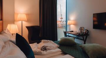Фото номера Улучшенный двухместный номер с 1 кроватью Отель Clarion Hotel Helsinki г. Хельсинки 3