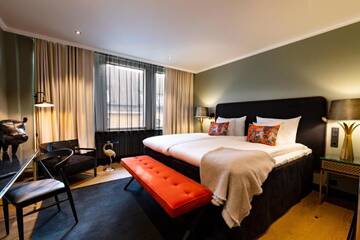 Фото номера Luxe, Deluxe Guest room, 1 King Отель Hotel U14, Autograph Collection г. Хельсинки 8