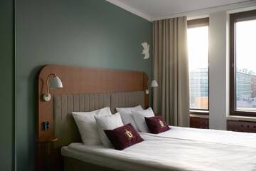Фото номера Двухместный номер с 1 кроватью Отель Original Sokos Hotel Vaakuna Helsinki г. Хельсинки 4