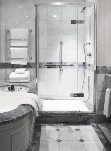 Фото номера Двухместный номер с 1 кроватью Отель Hotel Kämp г. Хельсинки 9