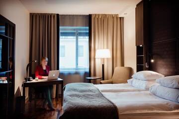 Фото номера Двухместный номер «Комфорт» GLO с 1 кроватью Отель GLO Hotel Art г. Хельсинки 5