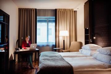 Фото номера Двухместный номер «Комфорт» GLO с 1 кроватью Отель GLO Hotel Art г. Хельсинки 13