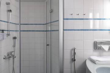 Фото номера Стандартный двухместный номер с 2 отдельными кроватями Отель Scandic Pasila г. Хельсинки 11