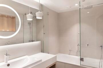 Фото номера Полулюкс Отель Radisson Blu Royal Hotel, Helsinki г. Хельсинки 5