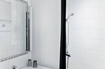 Фото номера Стандартный номер Отель Radisson Blu Plaza Hotel, Helsinki г. Хельсинки 4