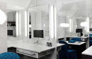 Фото номера Люкс «Плаза» с 1 спальней и доступом в лаундж Отель Radisson Blu Plaza Hotel, Helsinki г. Хельсинки 3