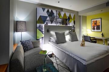 Фото номера Двухместный номер с 1 кроватью Отель GLO Hotel Kluuvi г. Хельсинки 7