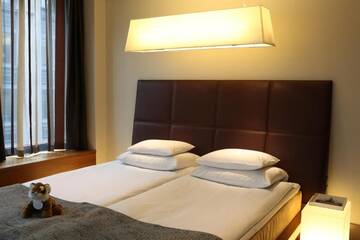 Фото номера Двухместный номер с 1 кроватью Отель GLO Hotel Kluuvi г. Хельсинки 13