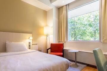 Фото номера Одноместный номер Отель Hilton Helsinki Kalastajatorppa г. Хельсинки 4