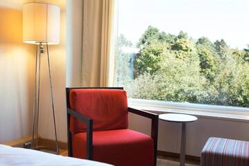 Фото номера Двухместный номер с 2 отдельными кроватями Отель Hilton Helsinki Kalastajatorppa г. Хельсинки 5