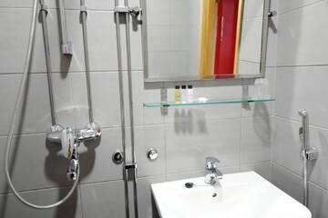 Фото номера Стандартный трехместный номер Отель Hotel Finn г. Хельсинки 6