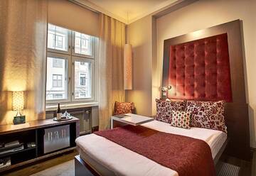 Фото номера Двухместный номер «Passion» с 1 кроватью Отель Hotel Klaus K г. Хельсинки 2