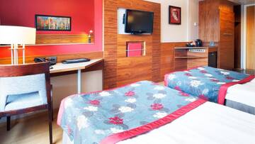Фото номера Стандартный двухместный номер с 2 отдельными кроватями Отель Hotel Haaga Central Park г. Хельсинки 2